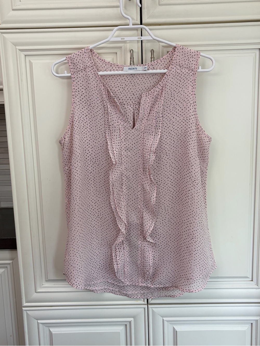 Ricki’s women’s sleeveless blouse